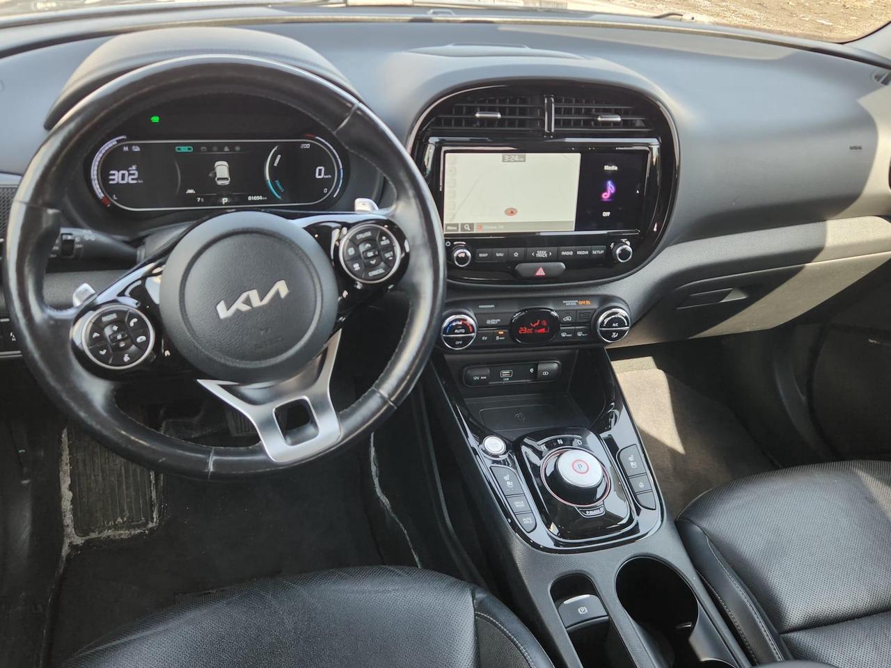 2022 Kia Soul EV EV Limited 4dr Hatchback Photo