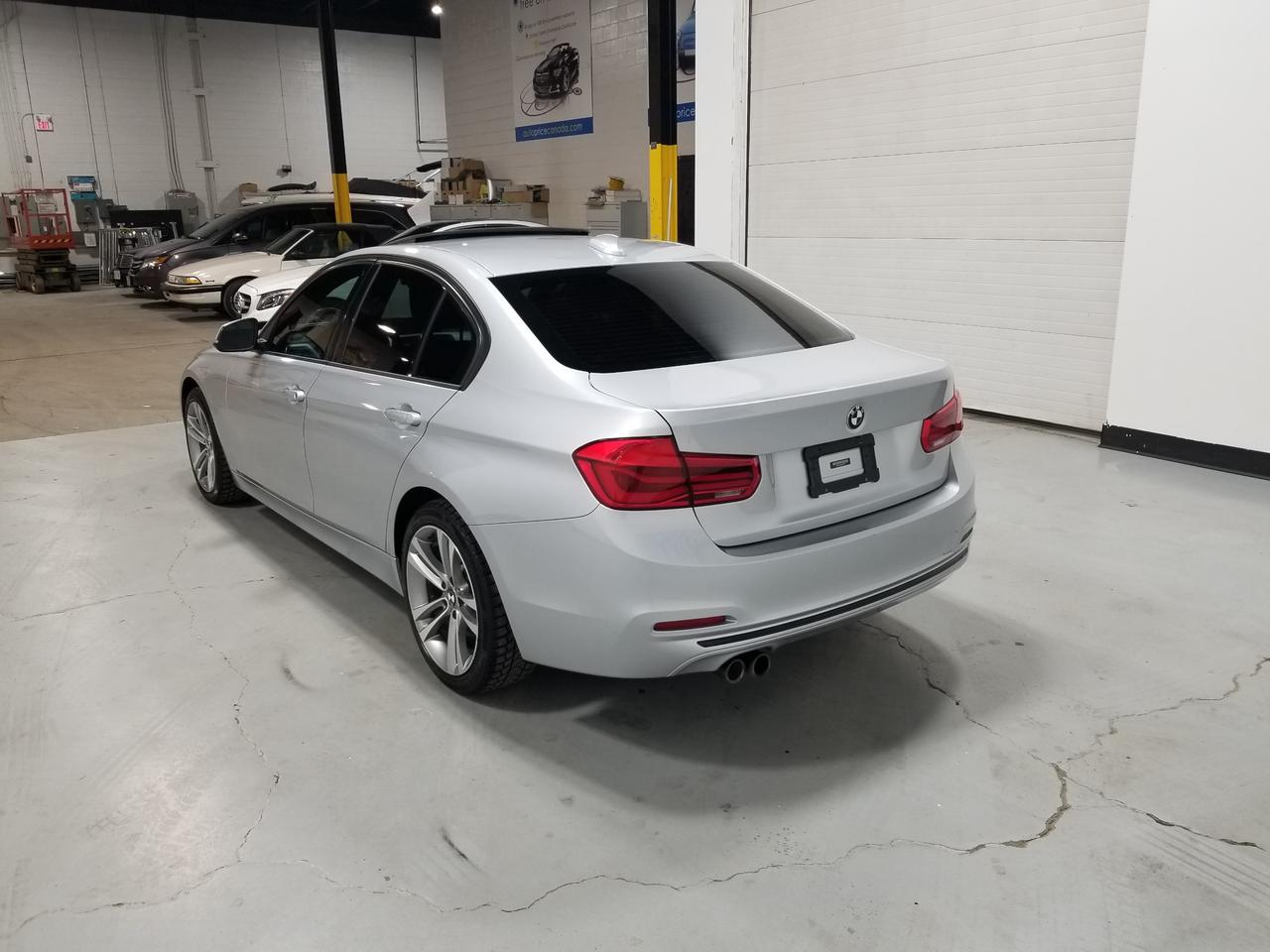 2018 BMW 330 i xDrive 4dr All-Wheel Drive Sedan Photo4