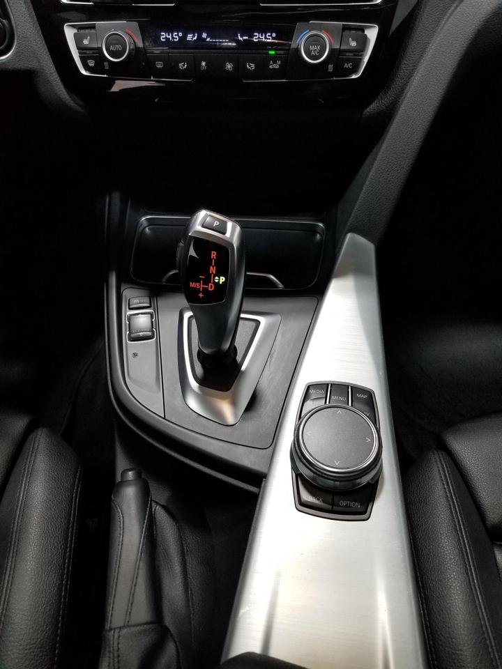 2018 BMW 330 i xDrive 4dr All-Wheel Drive Sedan Photo