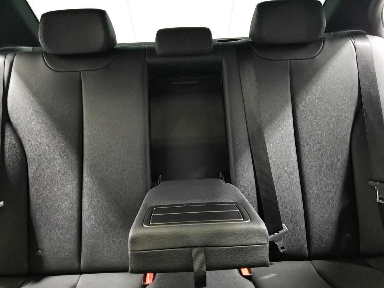 2018 BMW 330 i xDrive 4dr All-Wheel Drive Sedan Photo