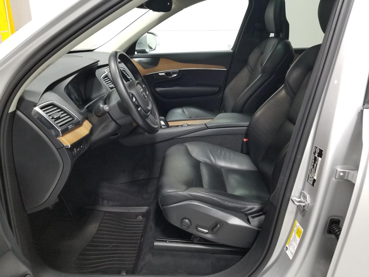 2021 Volvo XC90 Recharge Plug-In Hybrid T8 Inscription Expression 4dr All-Wheel Drive Photo