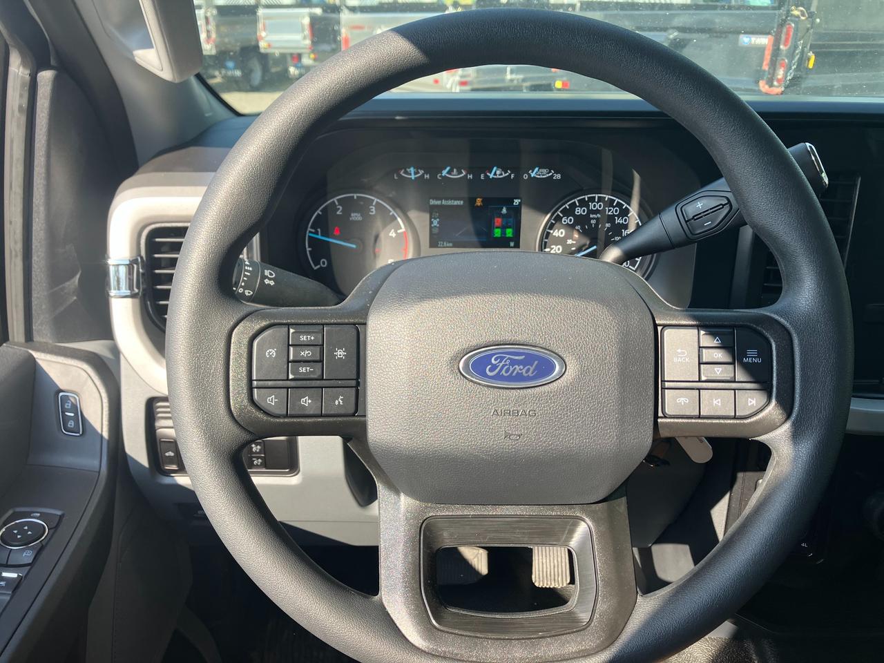 2025 Ford F-550 Chassis XL 4x4 SD Crew Cab 203 in. WB DRW Photo