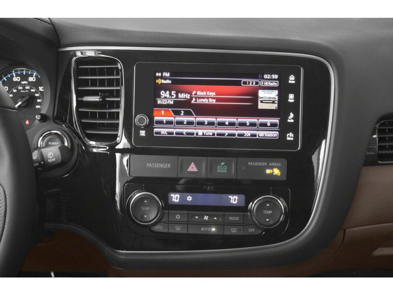 2018 Mitsubishi Outlander Plug-In Hybrid SE 4dr AWC Photo