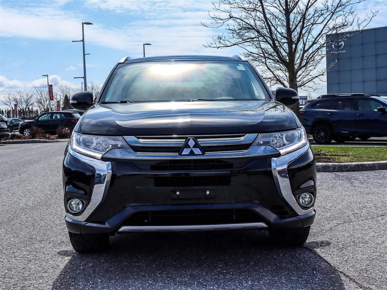 2018 Mitsubishi Outlander Plug-In Hybrid SE 4dr AWC Photo