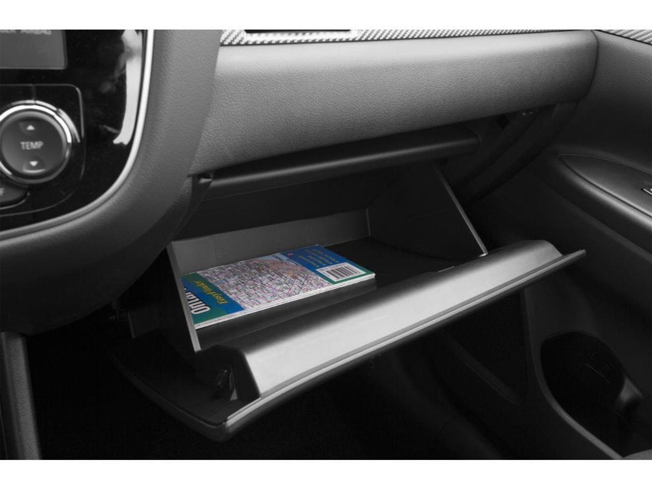 2014 Mitsubishi Outlander ES 4dr Front-wheel Drive Photo