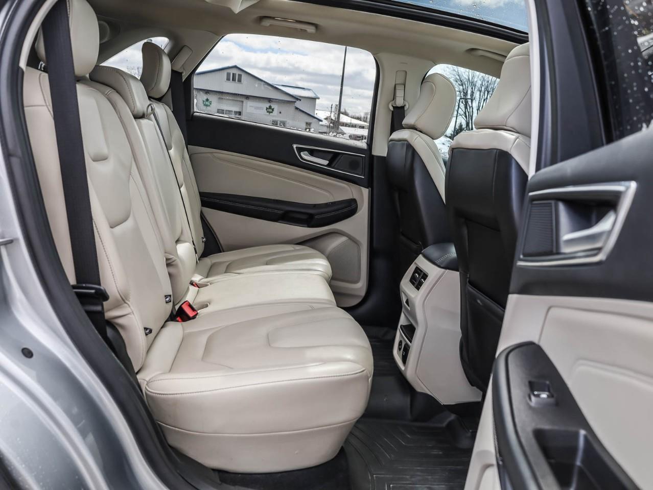 2022 Ford Edge TITANIUM 4DR ALL-WHEEL DRIVE Photo