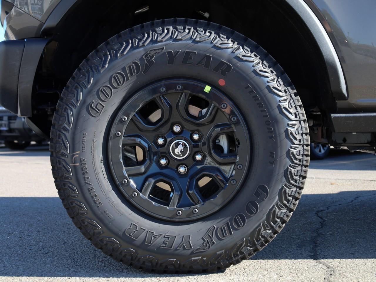 2025 Ford Bronco Big Bend 4dr 4x4 Photo