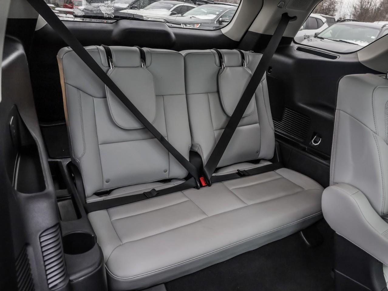 2025 Ford Explorer Platinum 4dr 4x4 Photo