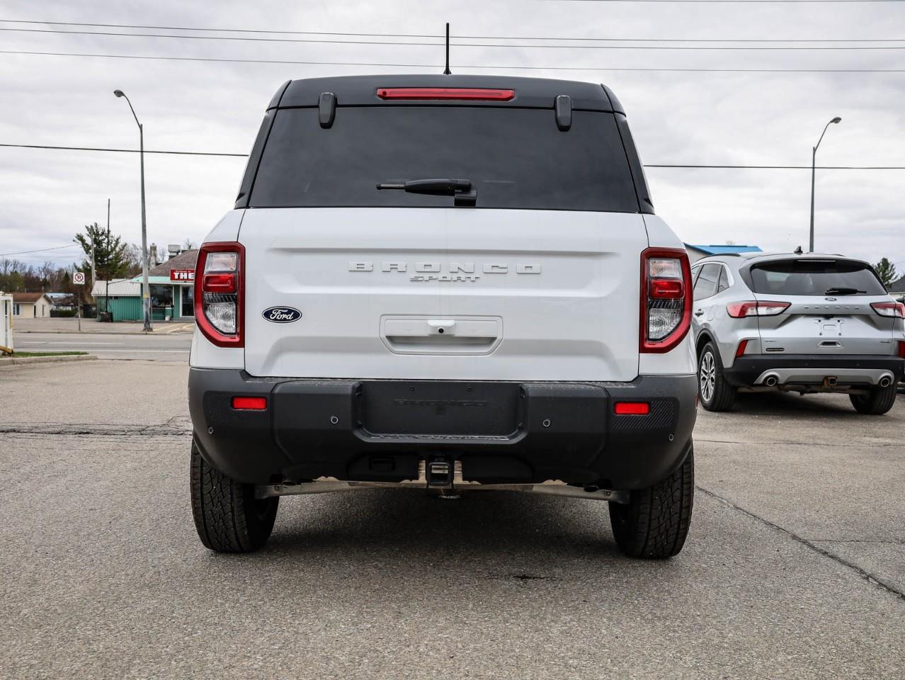 2026 Ford Bronco Sport Badlands 4dr 4x4 Photo3