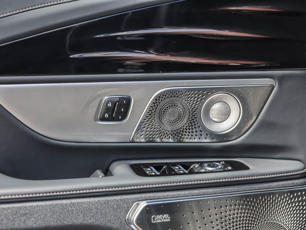 2025 Lincoln Nautilus Reserve 4dr All-Wheel Drive Photo