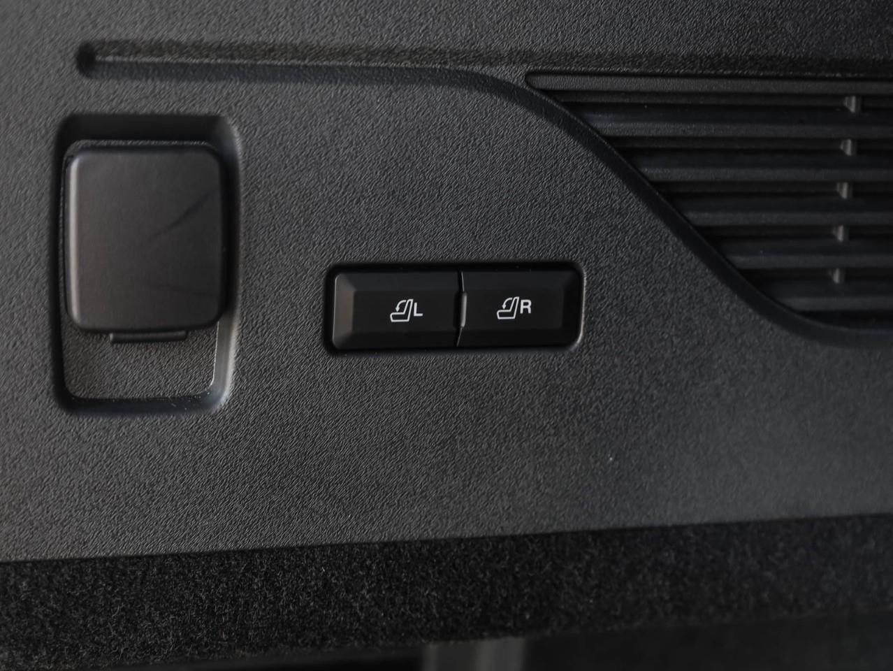 2025 Lincoln Nautilus Reserve 4dr All-Wheel Drive Photo