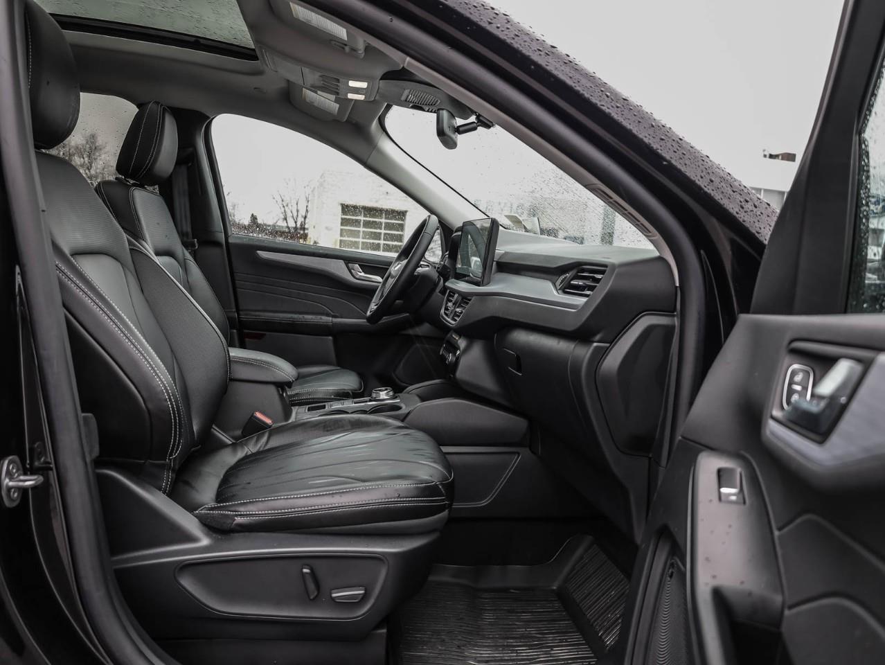 2026 Ford Escape Platinum 4dr All-Wheel Drive Photo