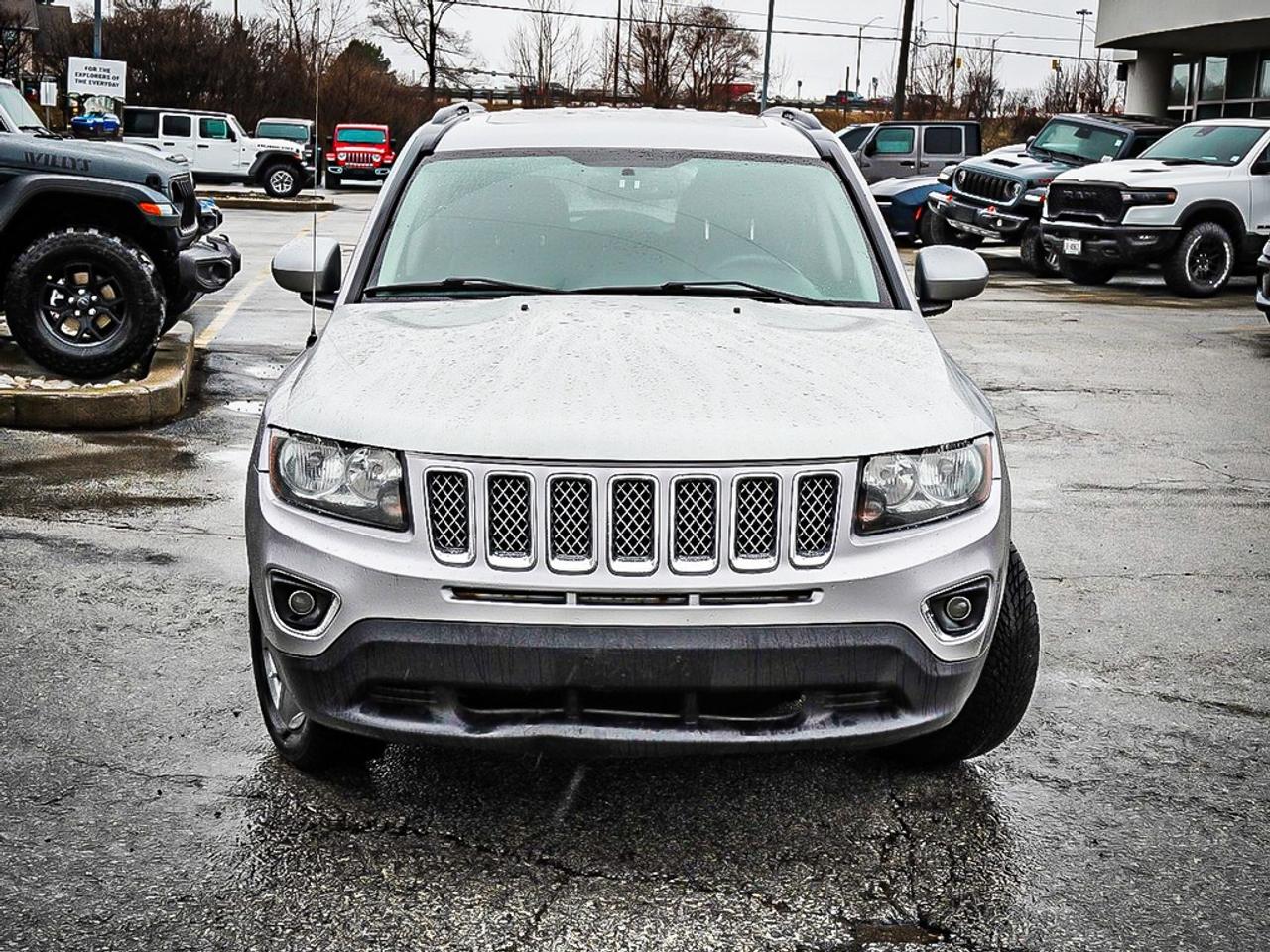 2015 Jeep Compass  Photo2