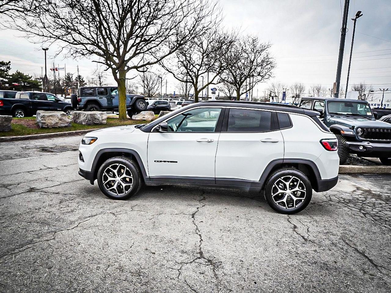 2024 Jeep Compass  Photo