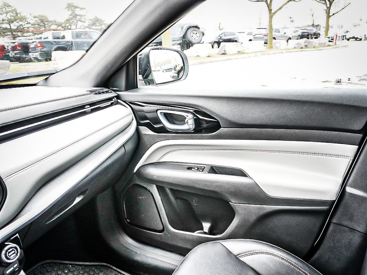 2024 Jeep Compass  Photo