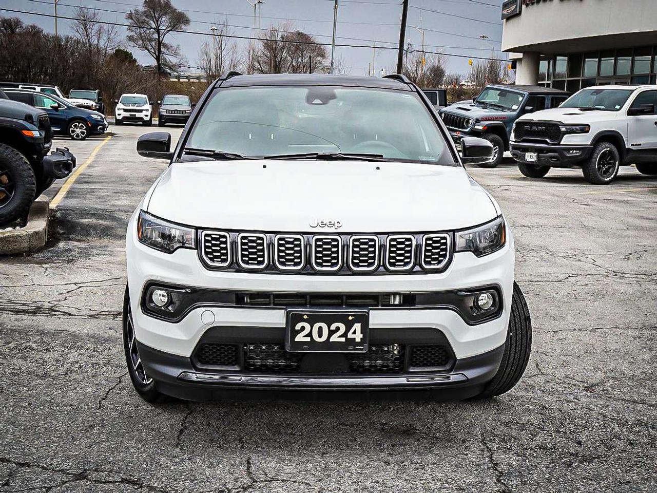 2024 Jeep Compass  Photo2