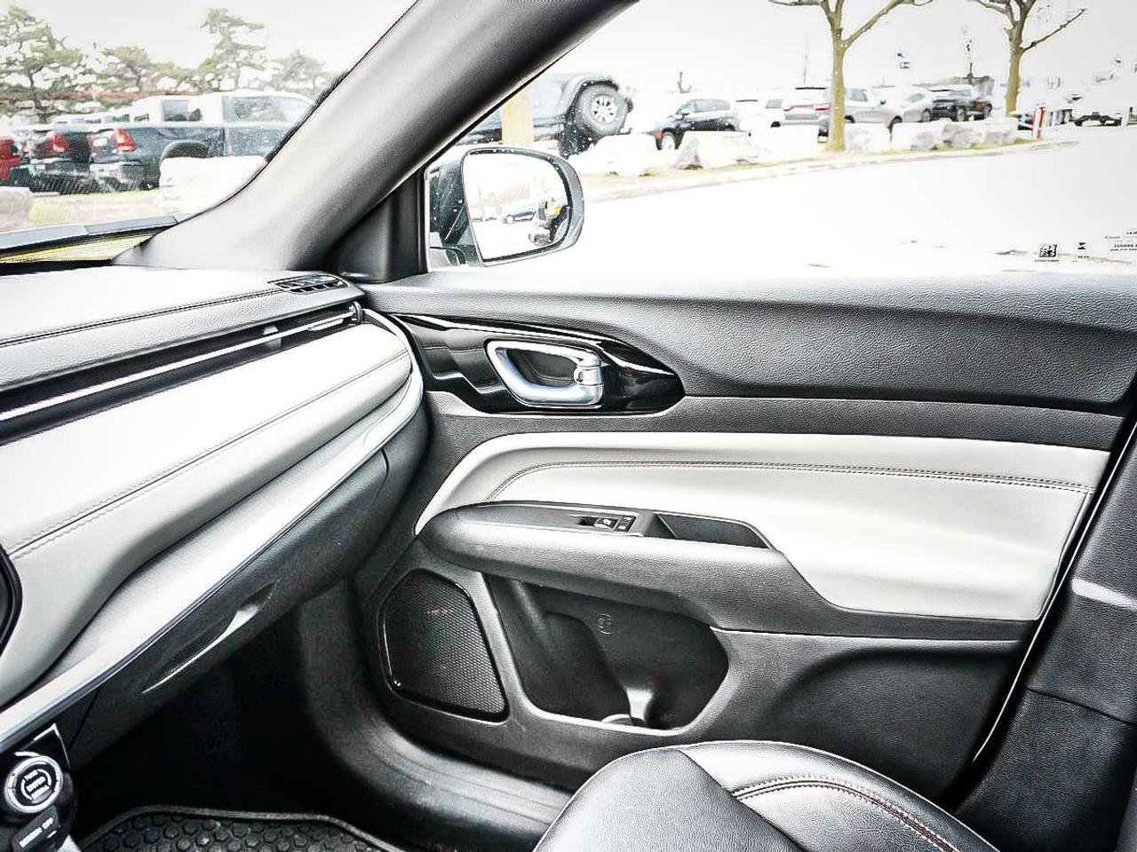 2024 Jeep Compass  Photo