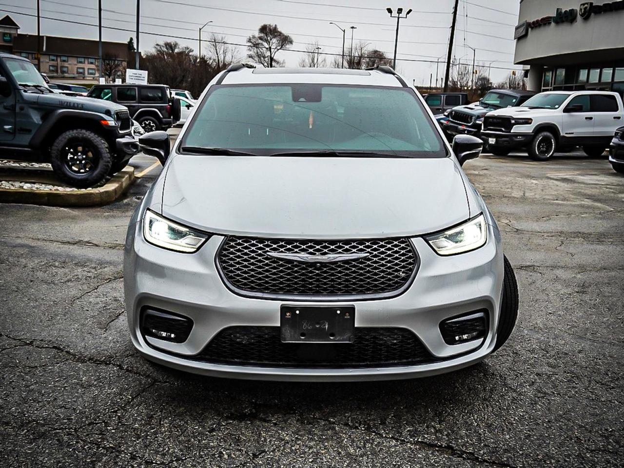 2024 Chrysler Pacifica  Photo