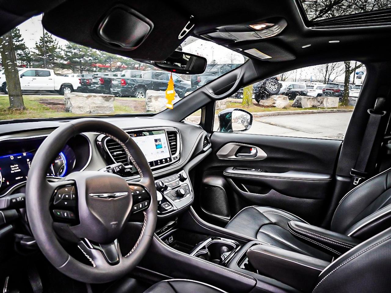 2024 Chrysler Pacifica  Photo