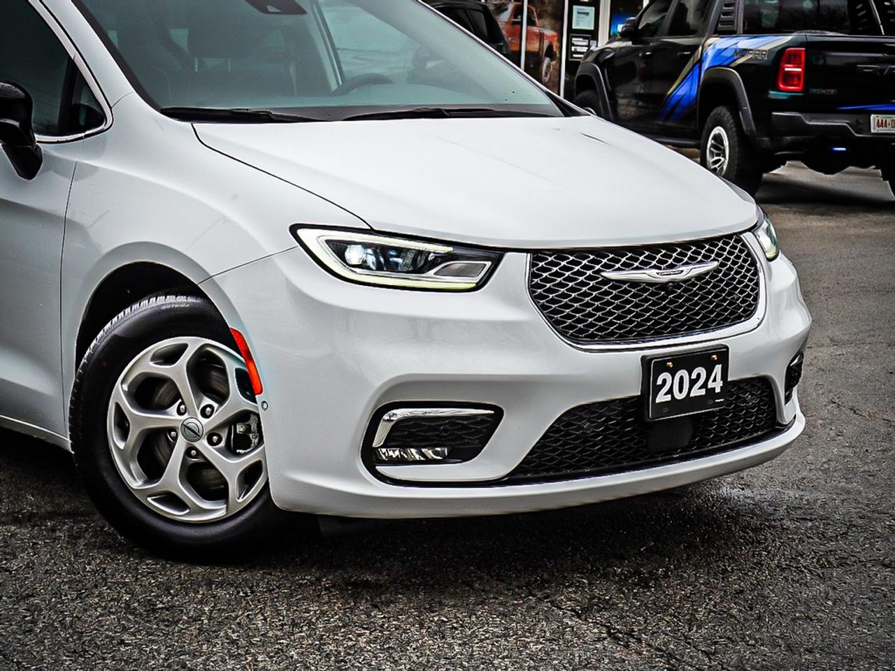 2024 Chrysler Pacifica  Photo