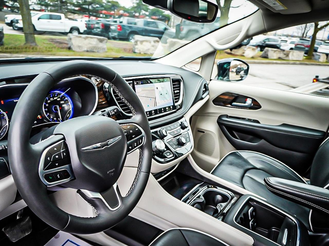 2024 Chrysler Pacifica  Photo