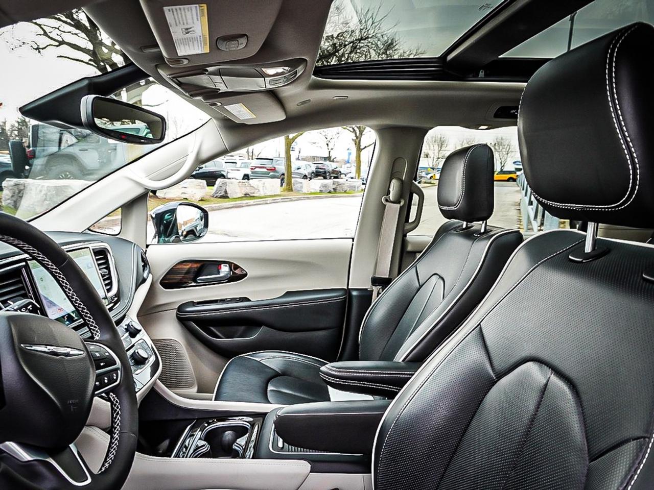 2024 Chrysler Pacifica  Photo