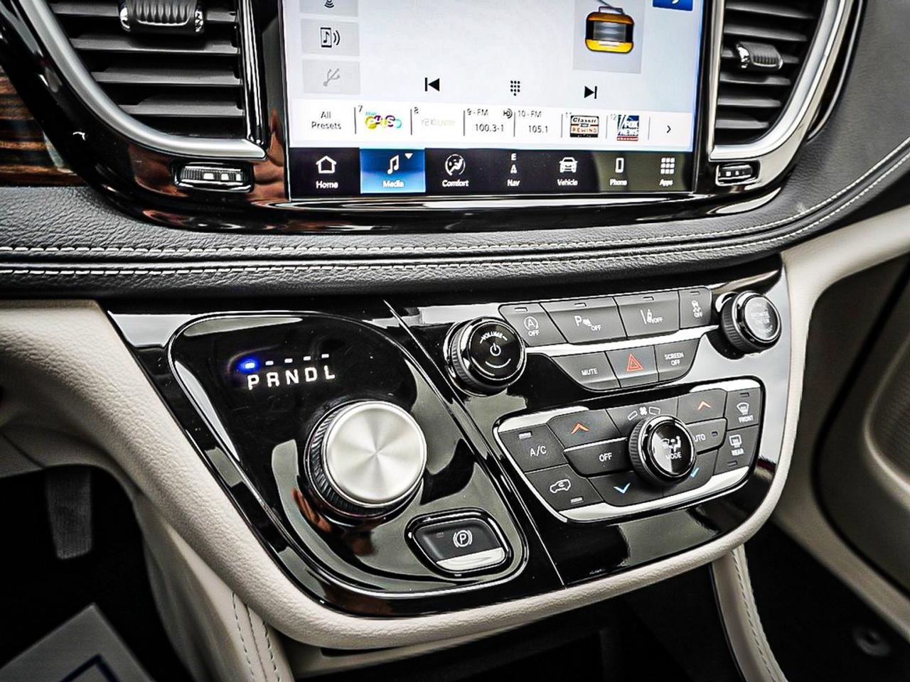 2024 Chrysler Pacifica  Photo