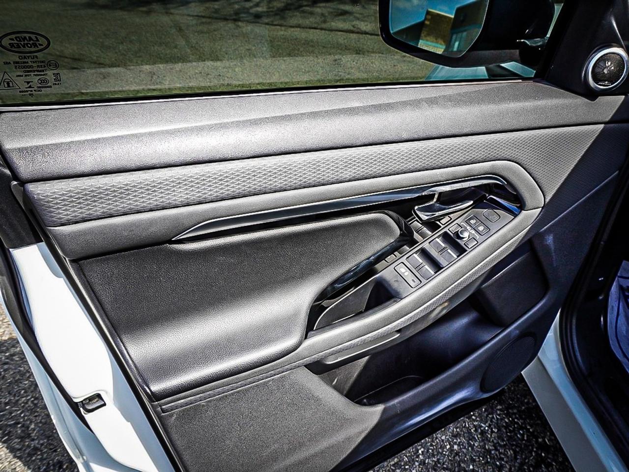2021 Land Rover Range Rover Evoque  Photo