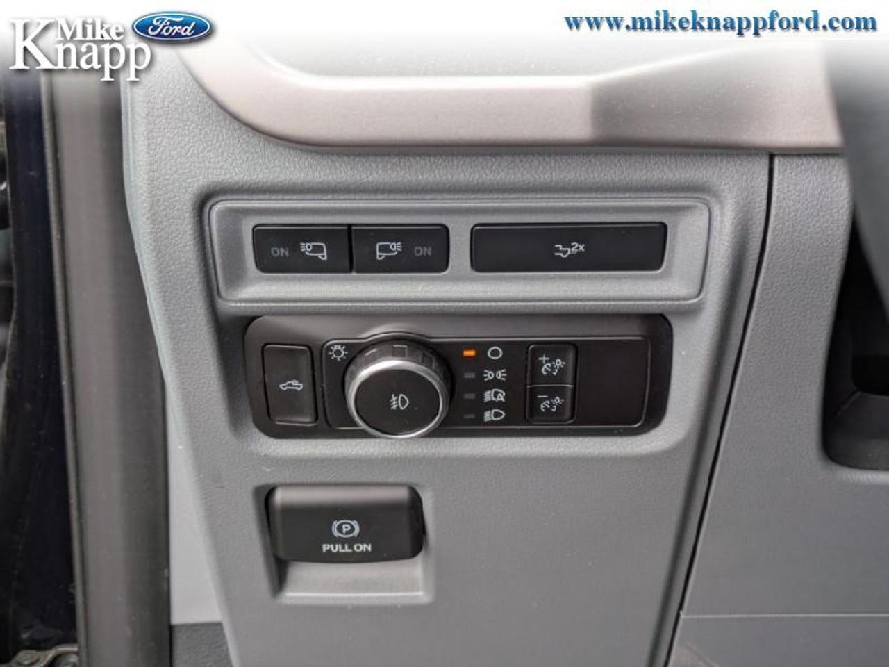 2023 Ford F-150 XLT Photo