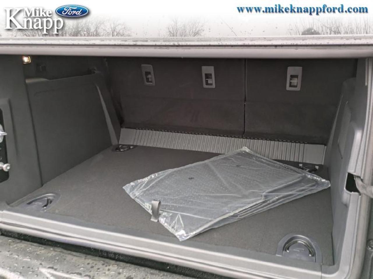 2026 Ford Bronco Outer Banks Photo