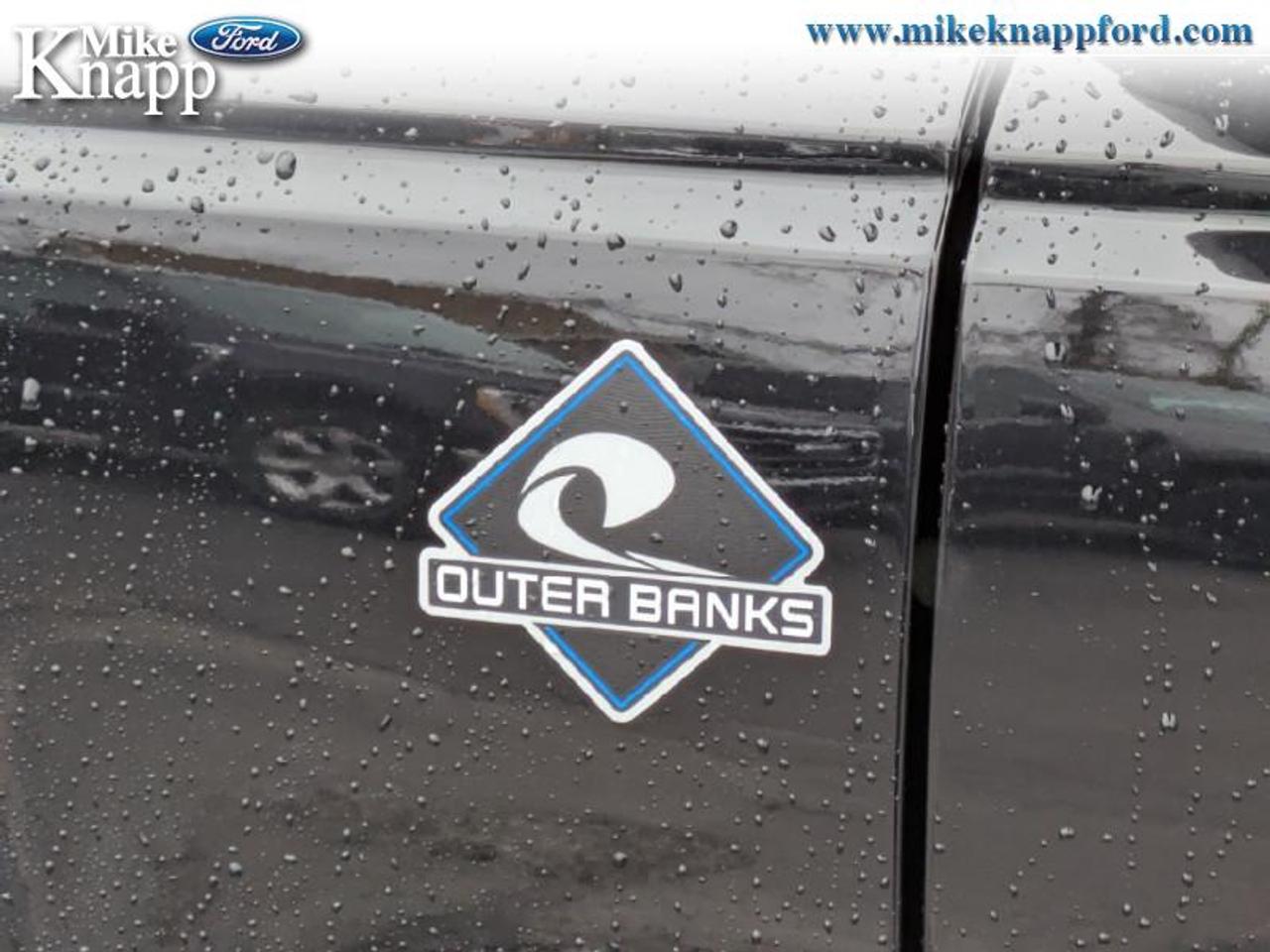 2026 Ford Bronco Outer Banks Photo