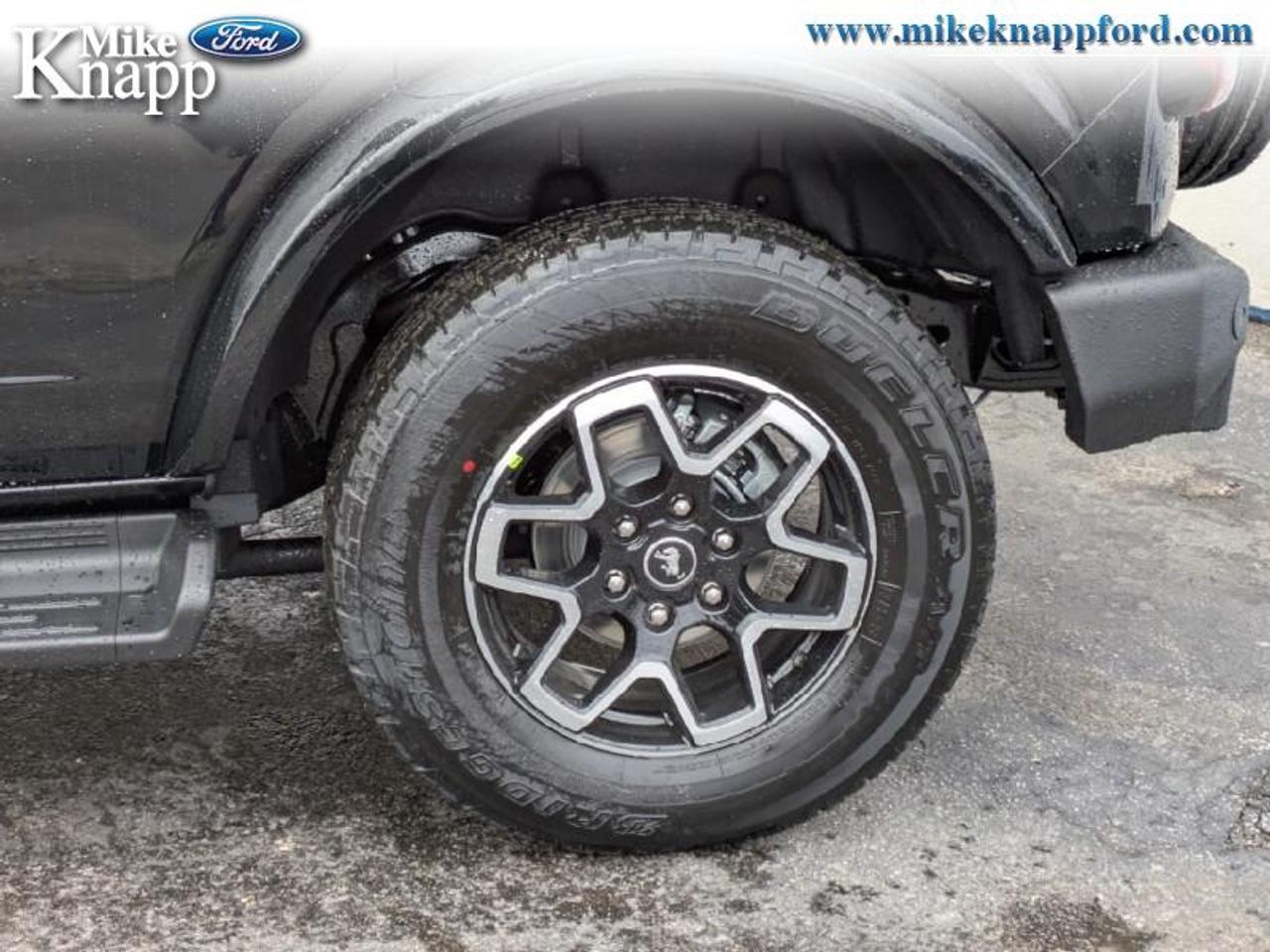 2026 Ford Bronco Outer Banks Photo