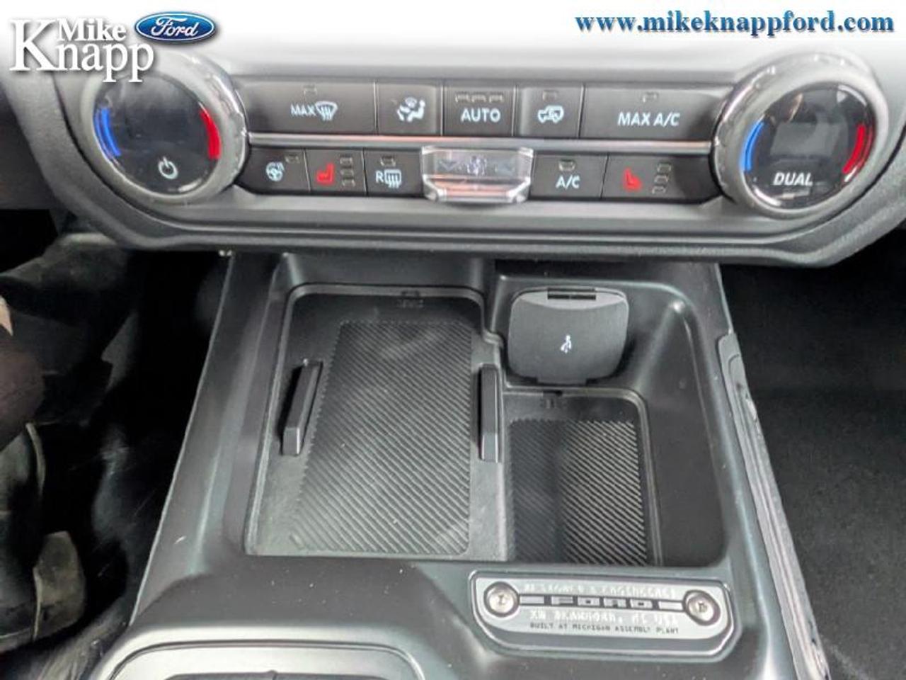 2026 Ford Bronco Outer Banks Photo