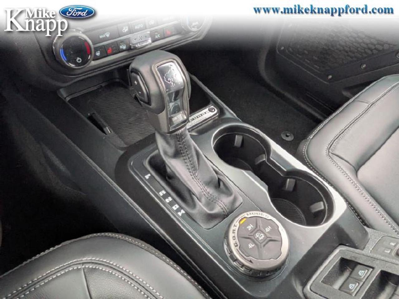 2026 Ford Bronco Outer Banks Photo