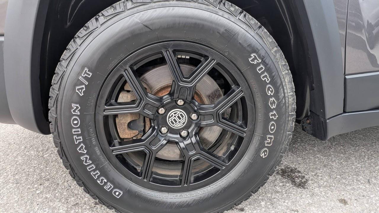 2020 Jeep Cherokee Trailhawk 4X4 Photo