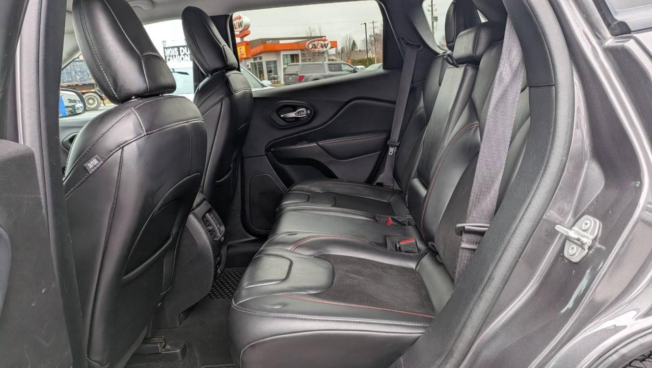 2020 Jeep Cherokee Trailhawk 4X4 Photo