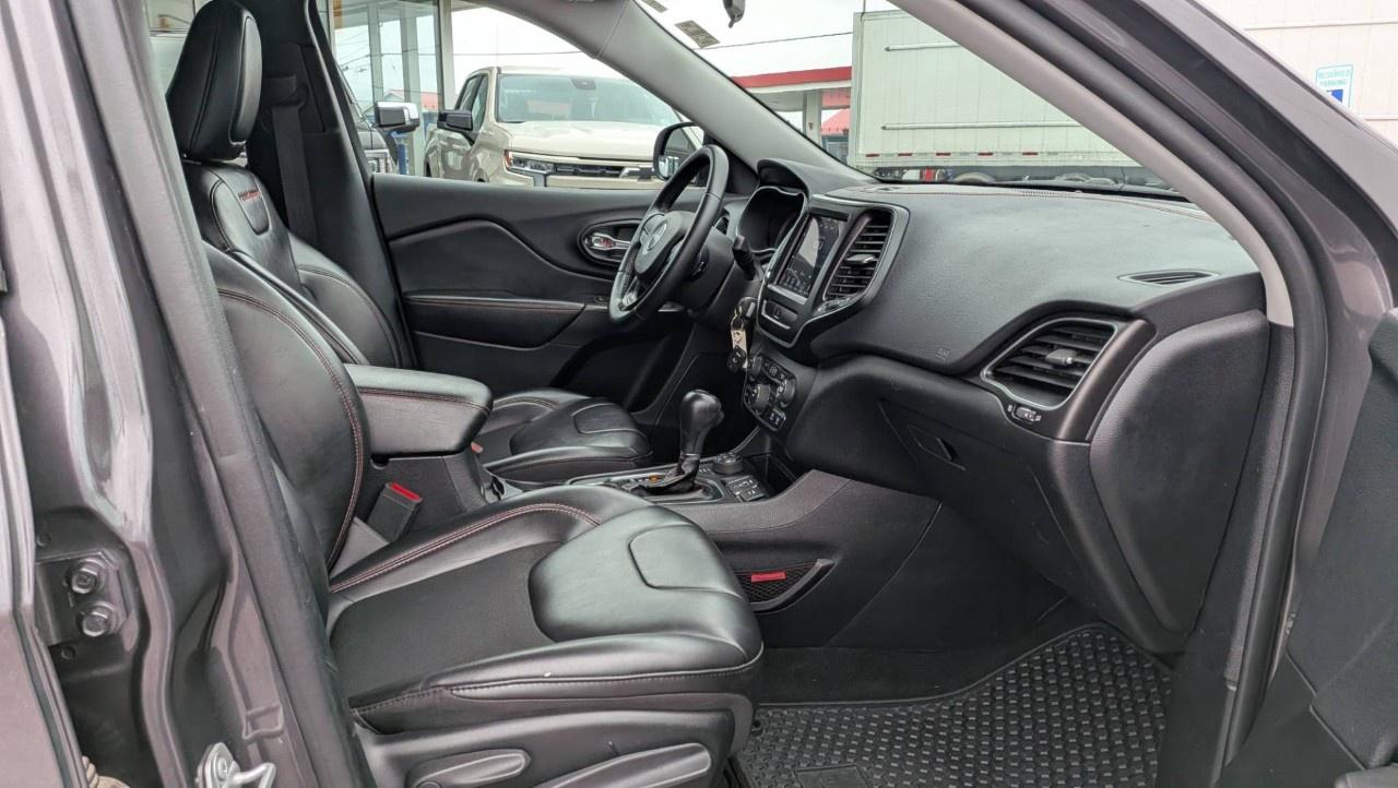 2020 Jeep Cherokee Trailhawk 4X4 Photo