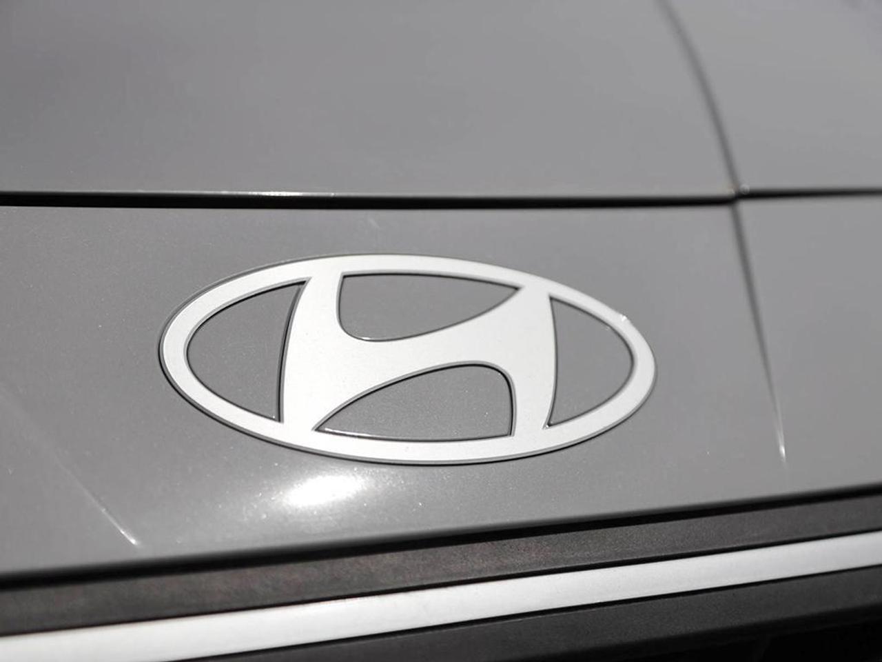 2025 Hyundai Elantra ESSENTIAL 4DR SEDAN Photo