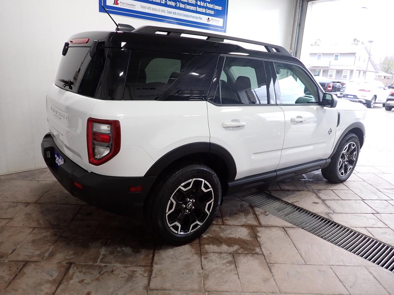 2025 Ford Bronco Sport Outer Banks 4X4 LEATHER Photo