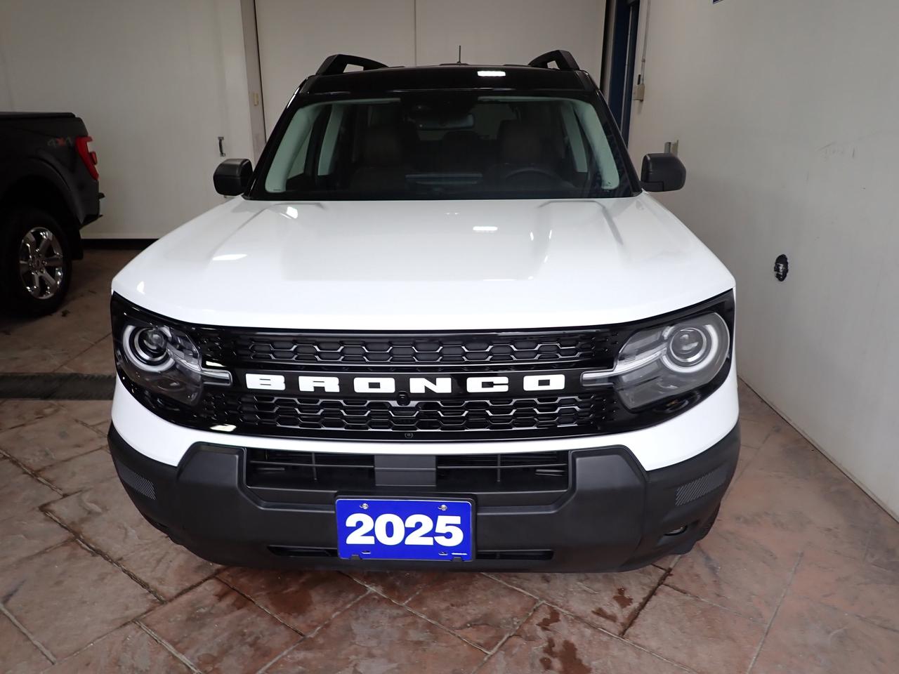 2025 Ford Bronco Sport Outer Banks 4X4 LEATHER Photo