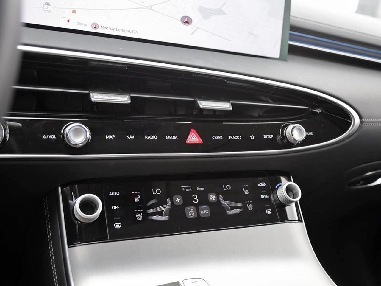 2026 Genesis GV70  Photo