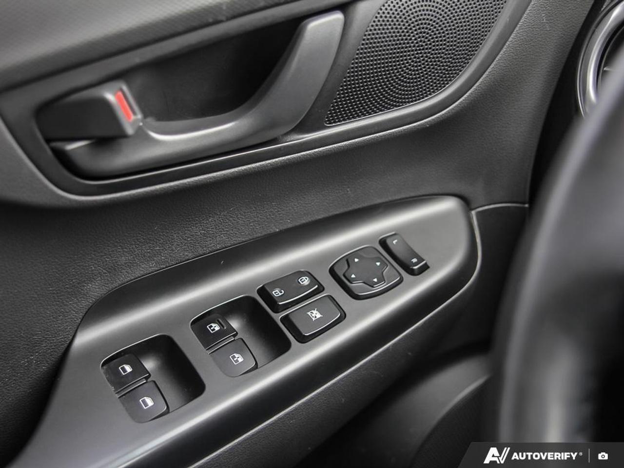 2022 Hyundai KONA 2.0L Preferred Sun & Leather Package 4dr All-Wheel Drive Photo