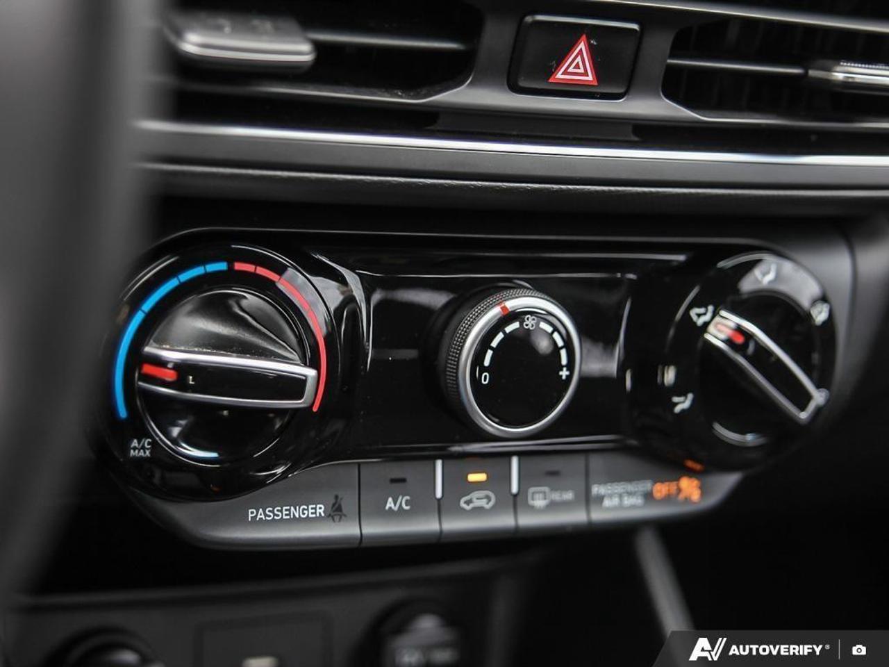 2022 Hyundai KONA 2.0L Preferred Sun & Leather Package 4dr All-Wheel Drive Photo