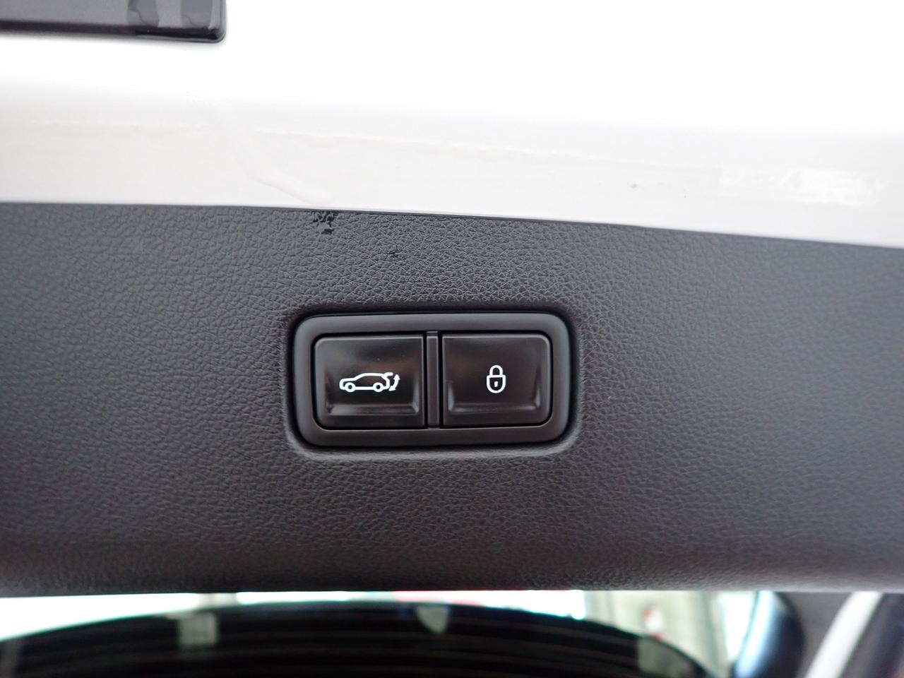2025 Genesis GV70 2.5T Advanced Plus AWD LEATHER NAVI SUNROOF Photo4