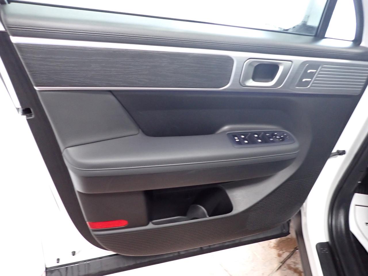 2025 Hyundai Santa Fe Luxury AWD 8PASS LEATHER NAVI SUNROOF Photo