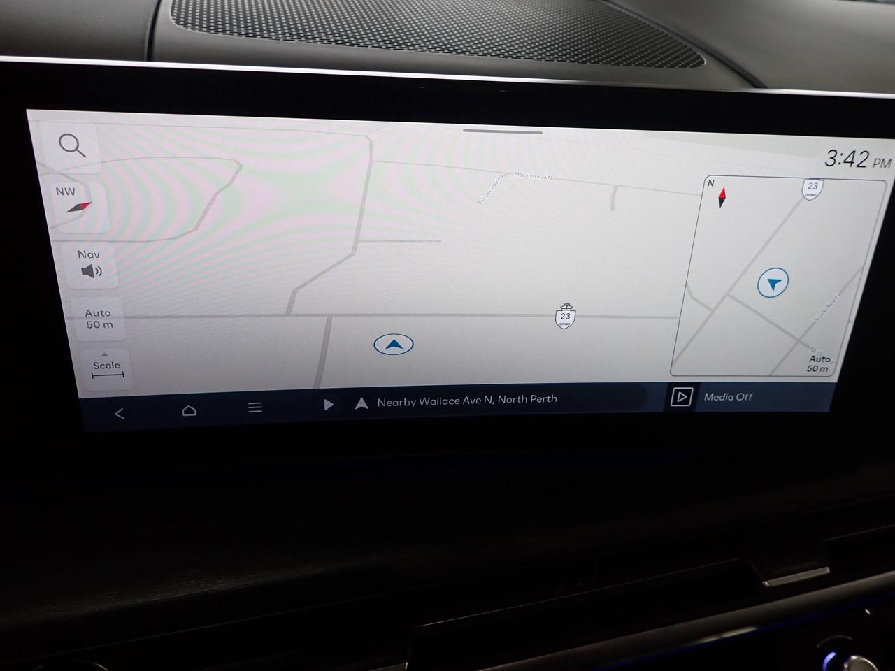 2025 Hyundai Santa Fe Luxury AWD 8PASS LEATHER NAVI SUNROOF Photo