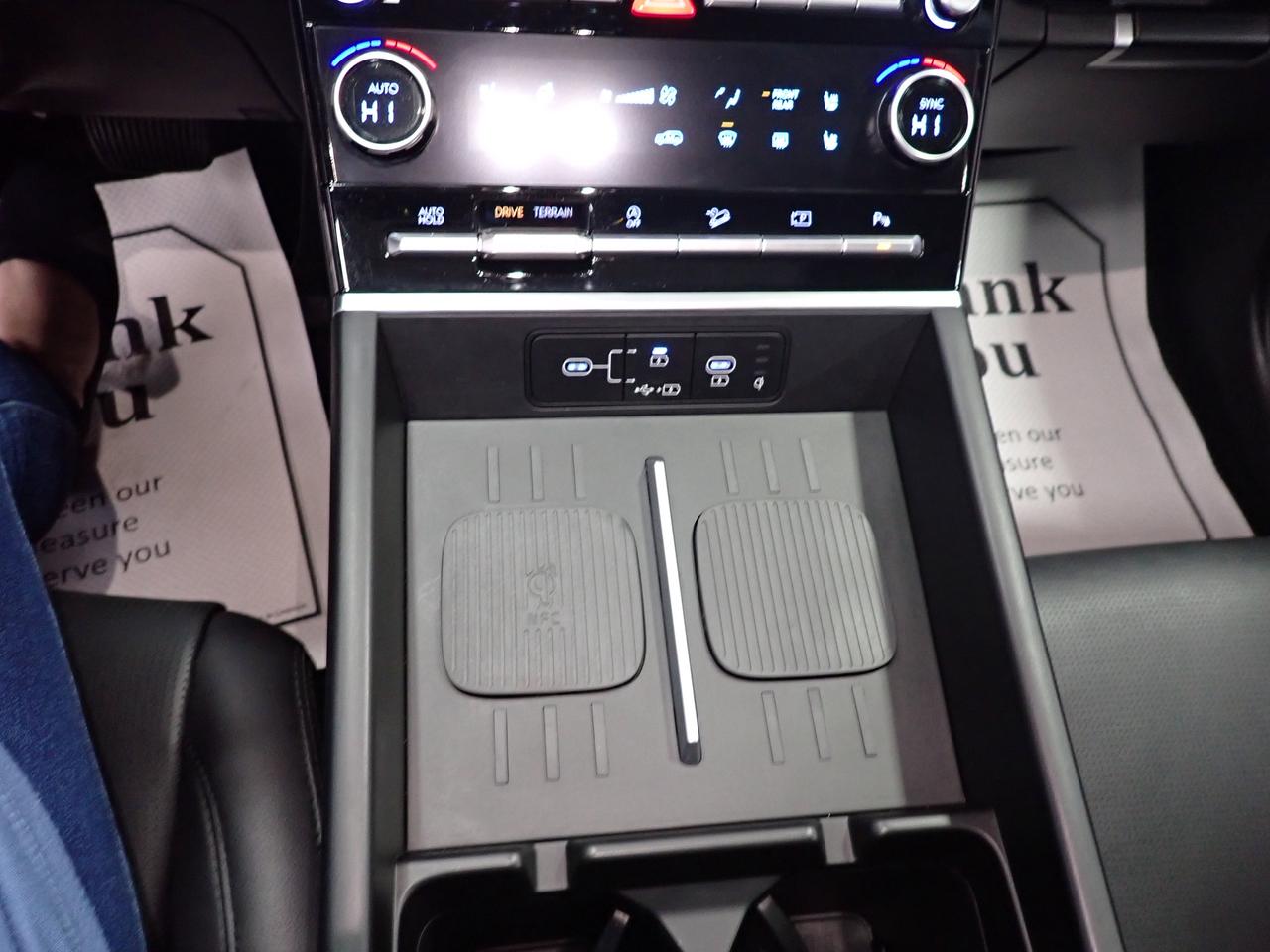 2025 Hyundai Santa Fe Luxury AWD 8PASS LEATHER NAVI SUNROOF Photo