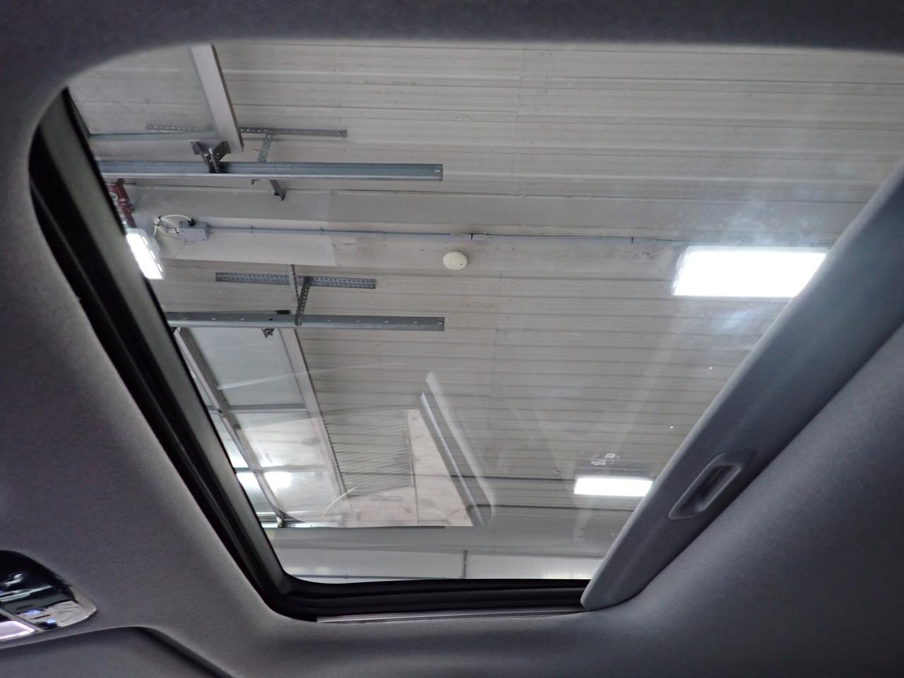 2025 Hyundai Santa Fe Luxury AWD 8PASS LEATHER NAVI SUNROOF Photo