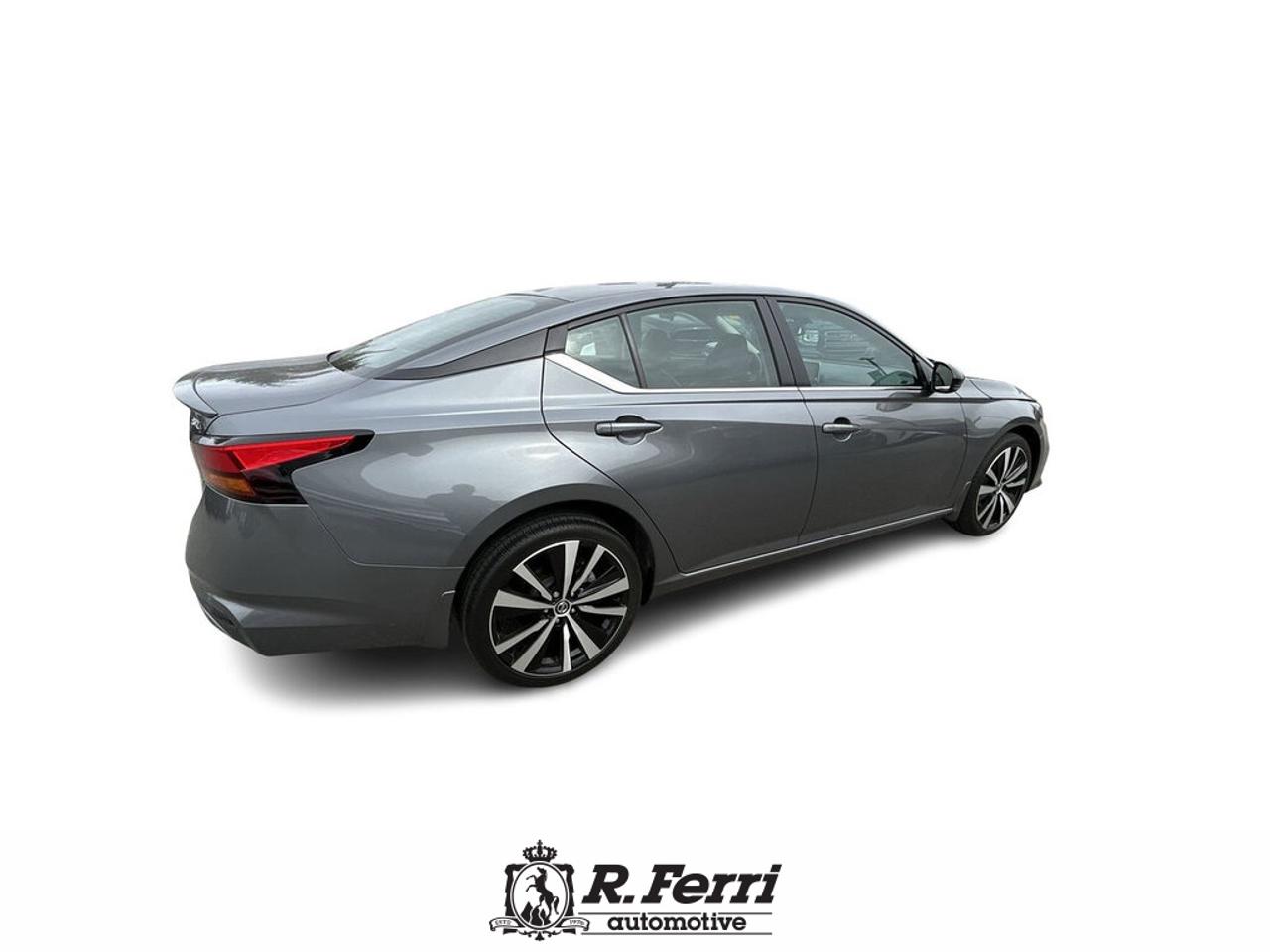 2021 Nissan Altima 2.5 SR All-Wheel Drive Sedan Photo