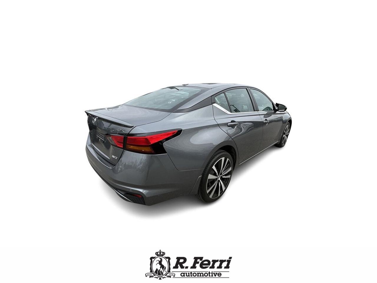 2021 Nissan Altima 2.5 SR All-Wheel Drive Sedan Photo